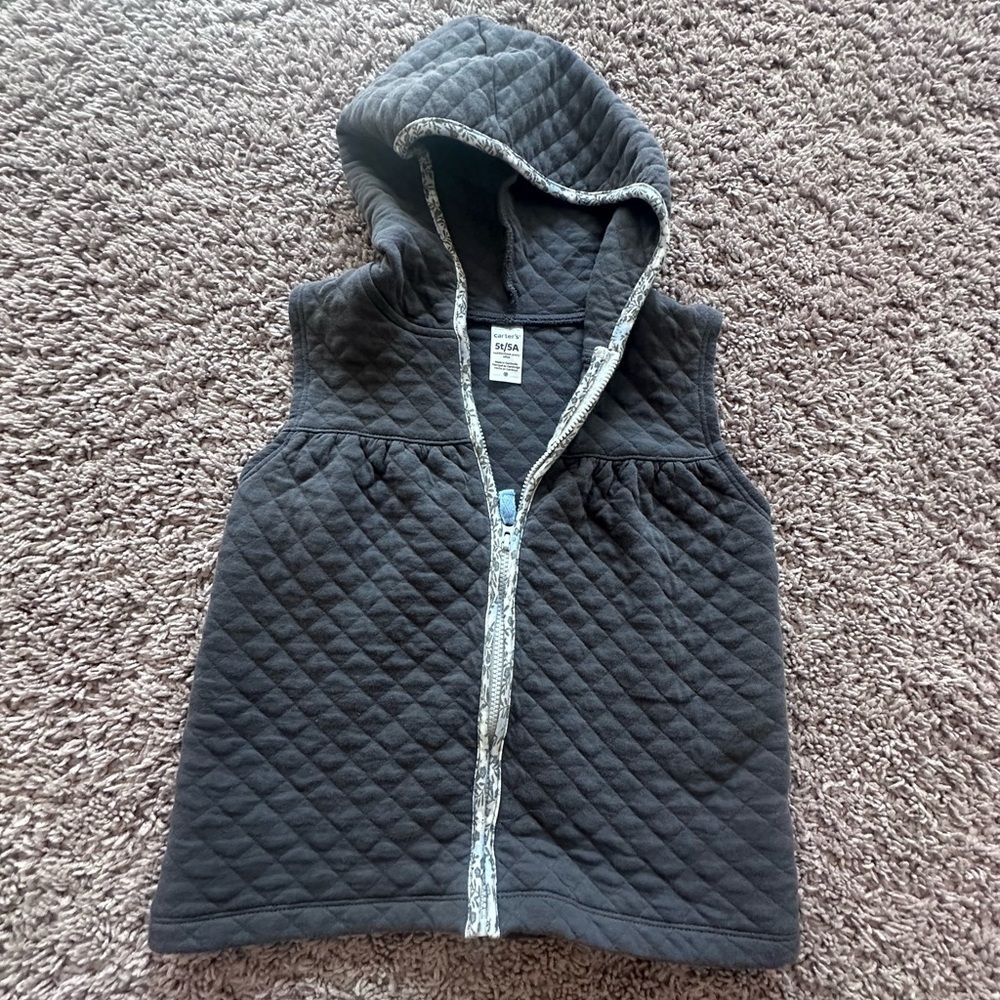 Preloved Carter's Quilted Vest in Charcoal